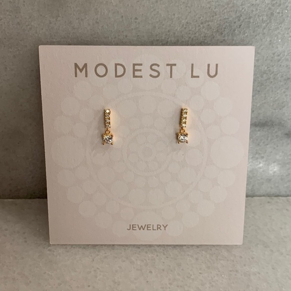 18K Gold Crystal Bar Dangle Earrings - Picture 1 of 5